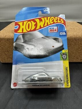 2024 Hot Wheels Porsche 911 Carrera Silver Keychain Experimotors 5/5 #134/250